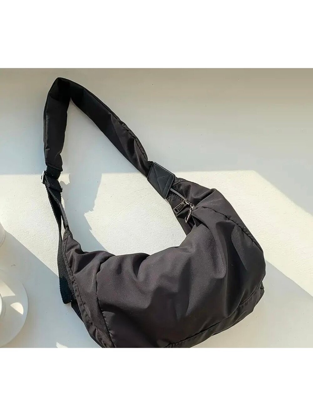 New - Lightweight -Stylish Dumpling Shoulder Bag - Black
